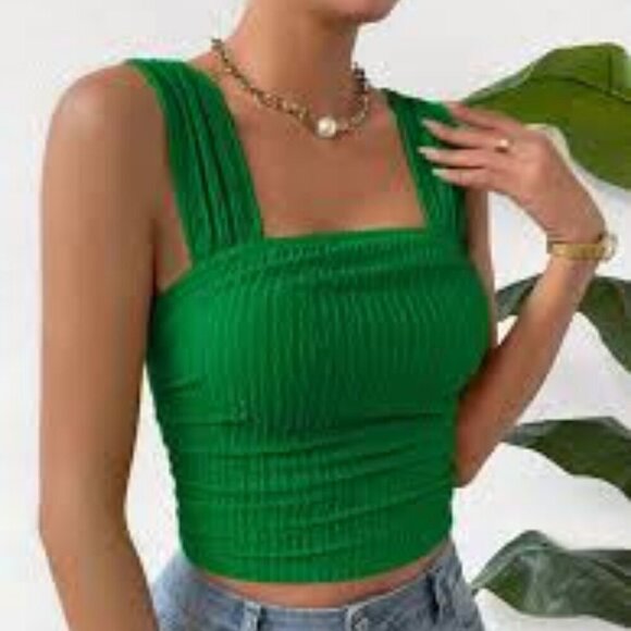 Kelly Green Size M Pleated Texture Sleeveless Camisole Cami Tank Top, Like New - Picture 13 of 13